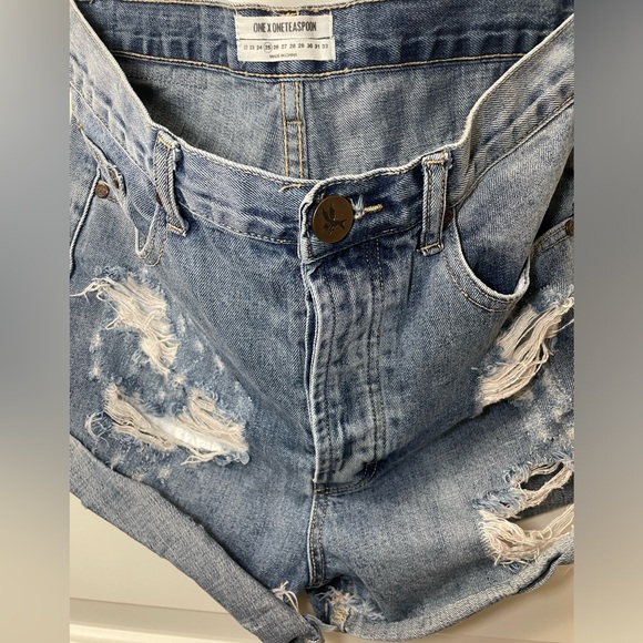 One X OneTeaspoon Outlaws Shorts - Picture 2 of 5